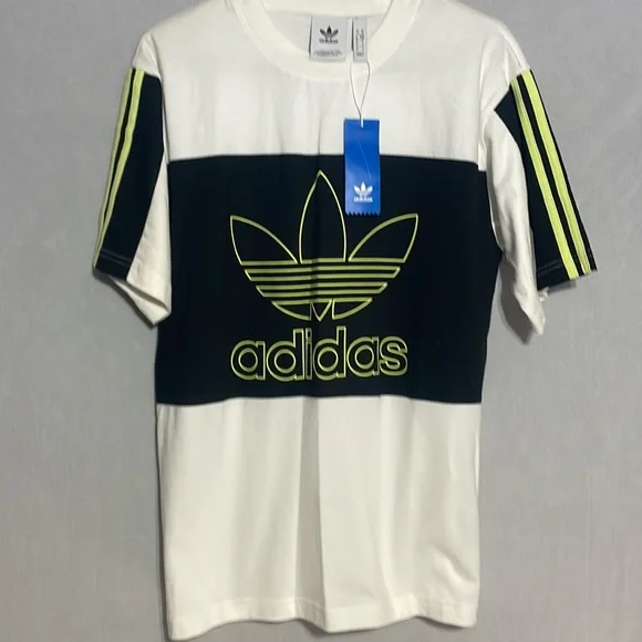 Adidas T-Shirt - Picture 1 of 5